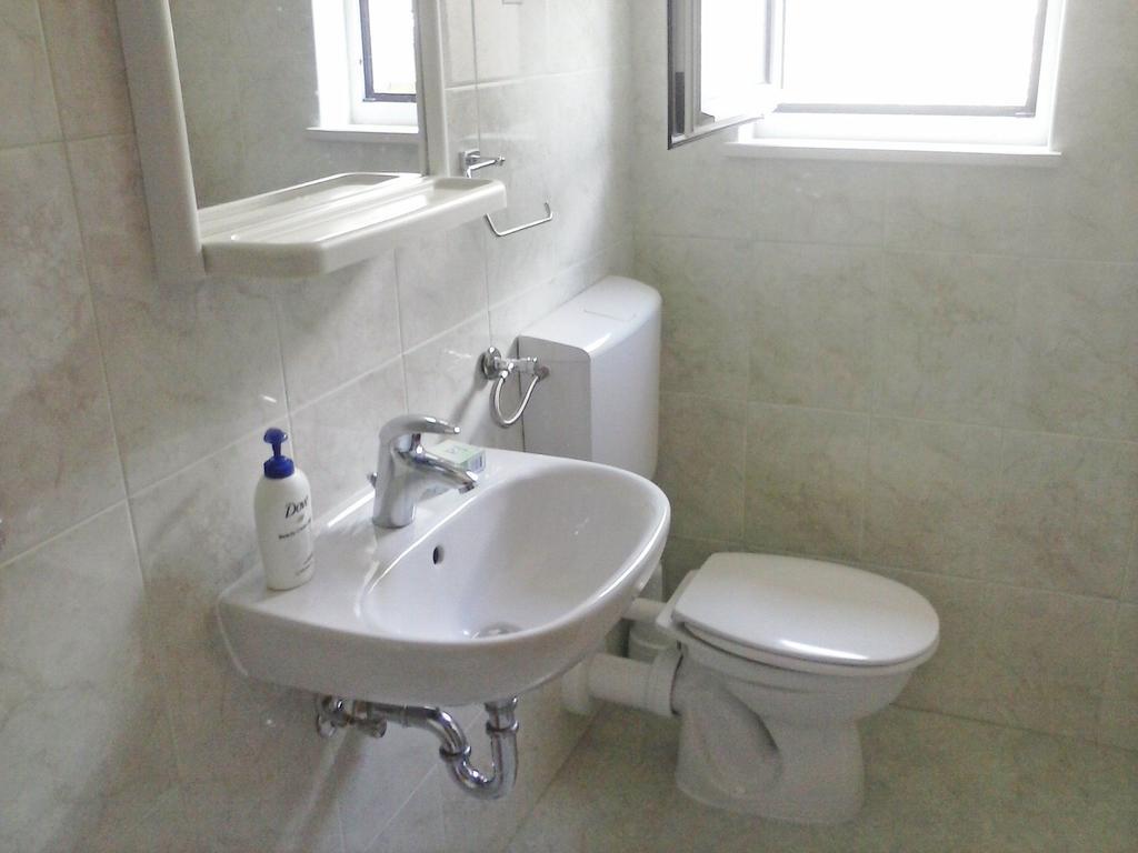 Apartments Mara Molunat Εξωτερικό φωτογραφία