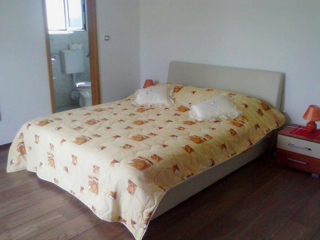 Apartments Mara Molunat Εξωτερικό φωτογραφία
